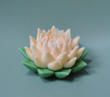 Kaars lotus €3,50